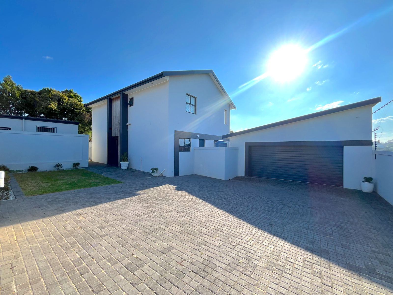 Elegant 4-Bedroom Family Home with Valley Views